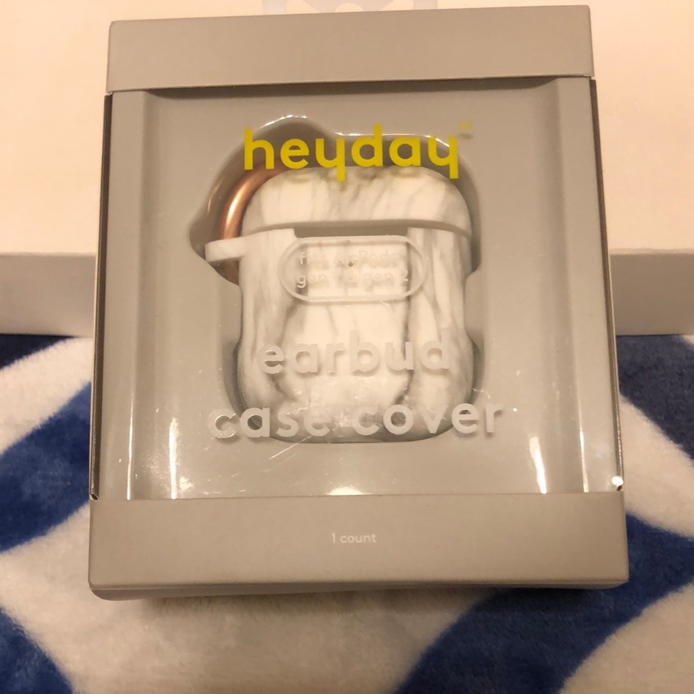 Heyday earbud case cover